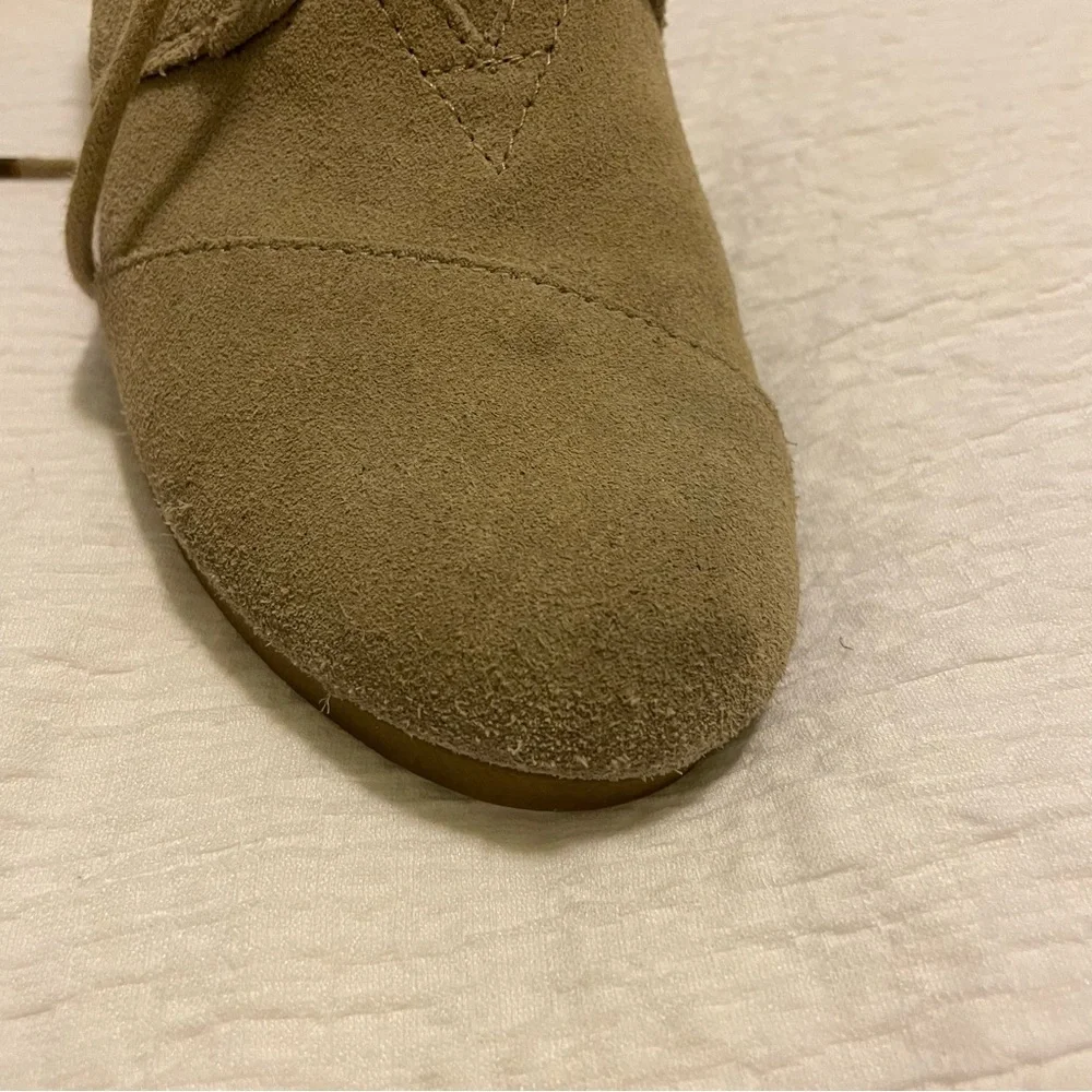 Toms Multicolor Striped Interior Shoes - Picture 6 of 9